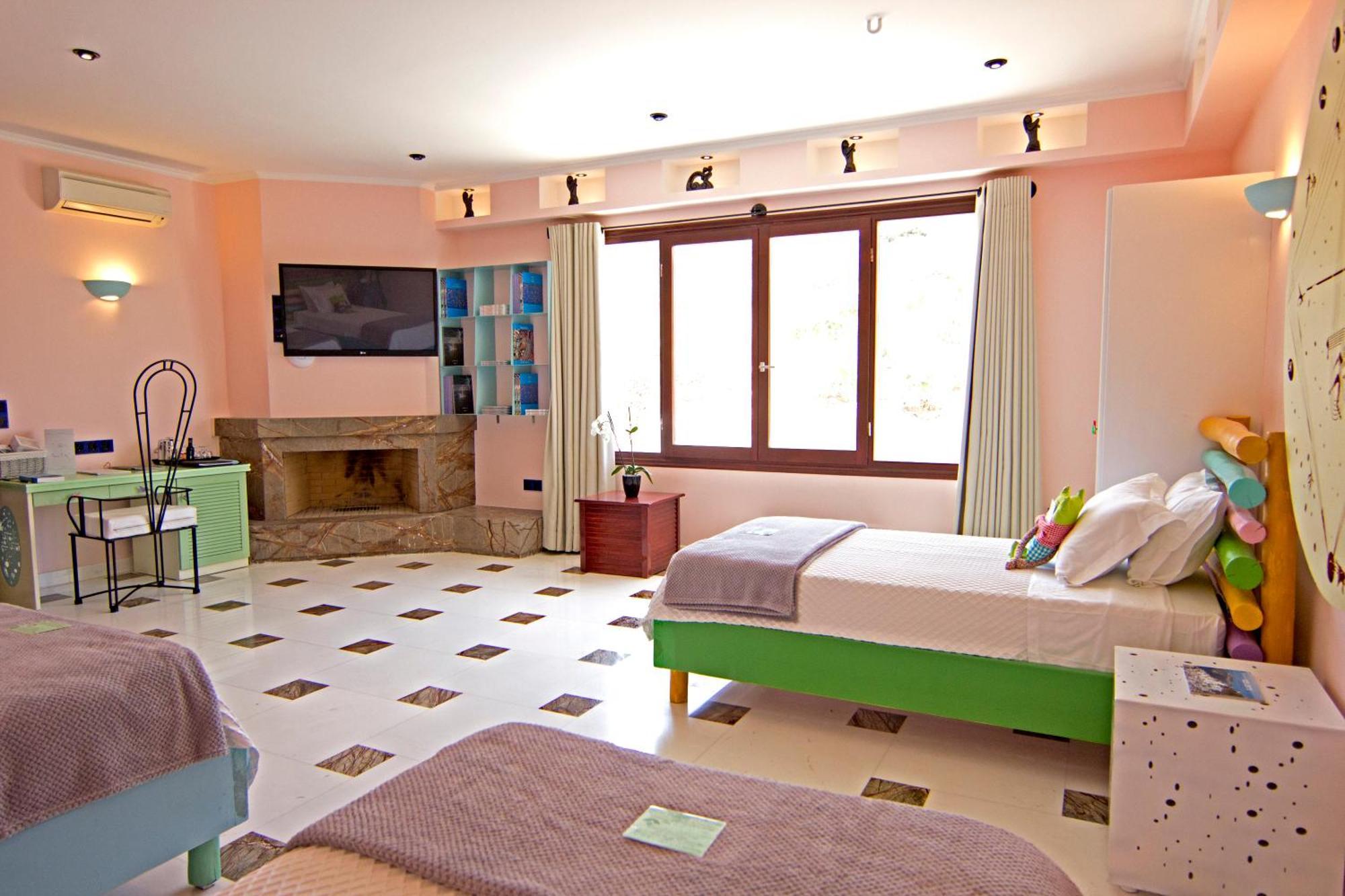 Agalia Luxury Suites Koumpara Rum bild