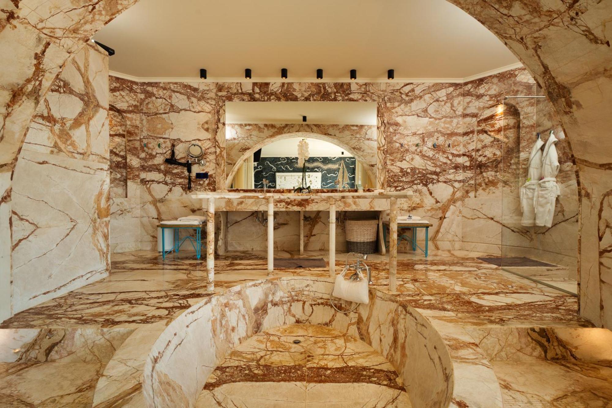 Agalia Luxury Suites Koumpara Exteriör bild